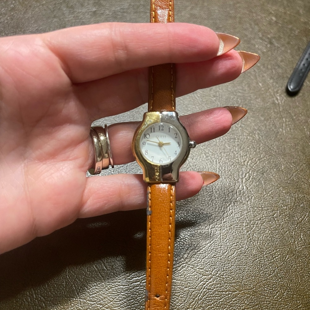 Vintage Guess watch - Picture 5 of 5